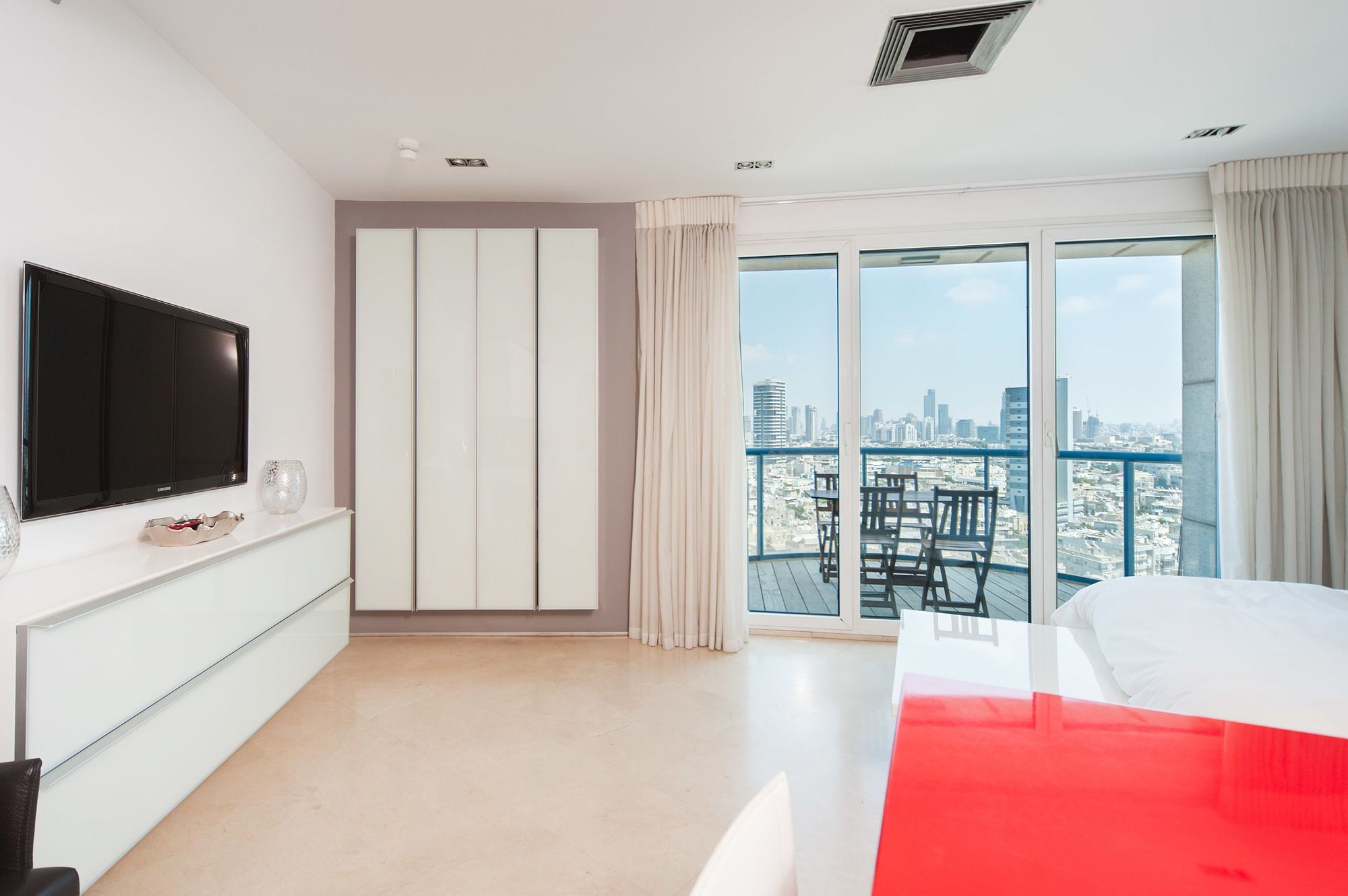 Excellent Beachfront Apt W/ Pool Access By Sea N' Rent Tel Aviv Eksteriør billede