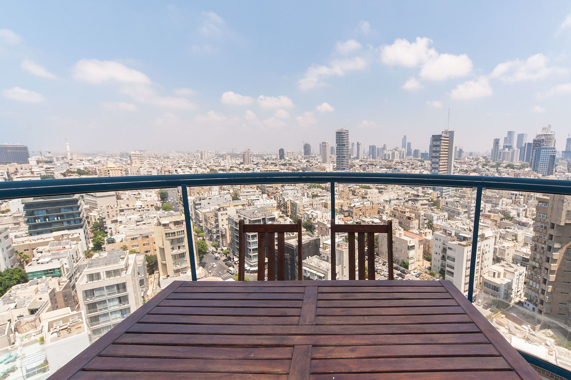Excellent Beachfront Apt W/ Pool Access By Sea N' Rent Tel Aviv Eksteriør billede