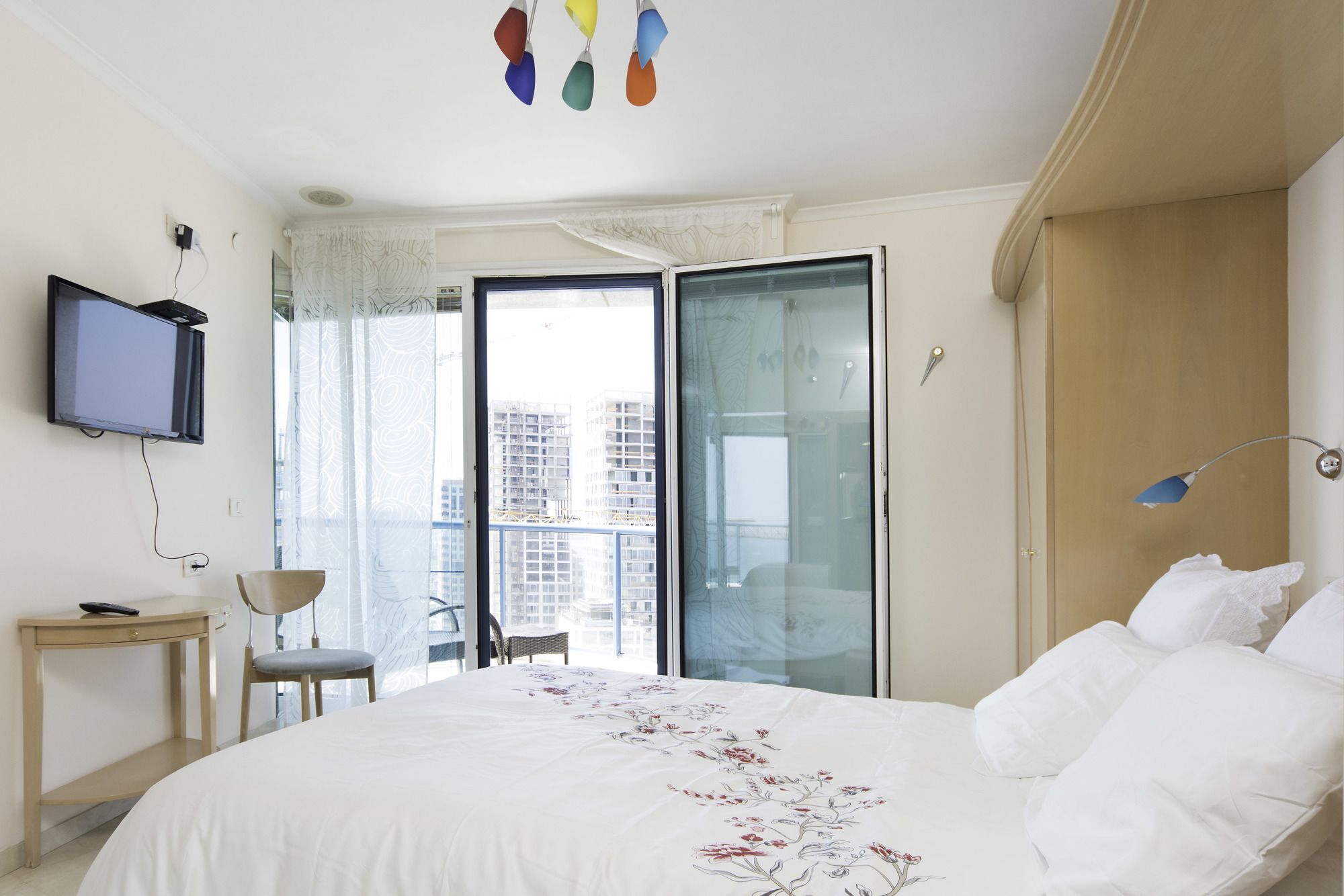 Excellent Beachfront Apt W/ Pool Access By Sea N' Rent Tel Aviv Eksteriør billede